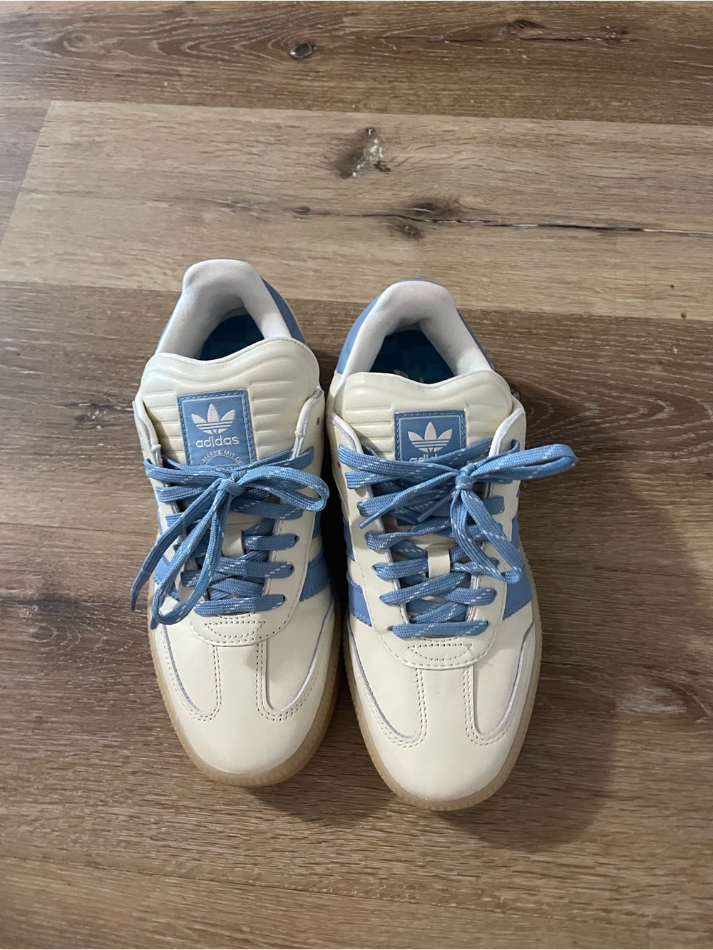 adidas Men’s Cream Sneakers with Light Blue Accents